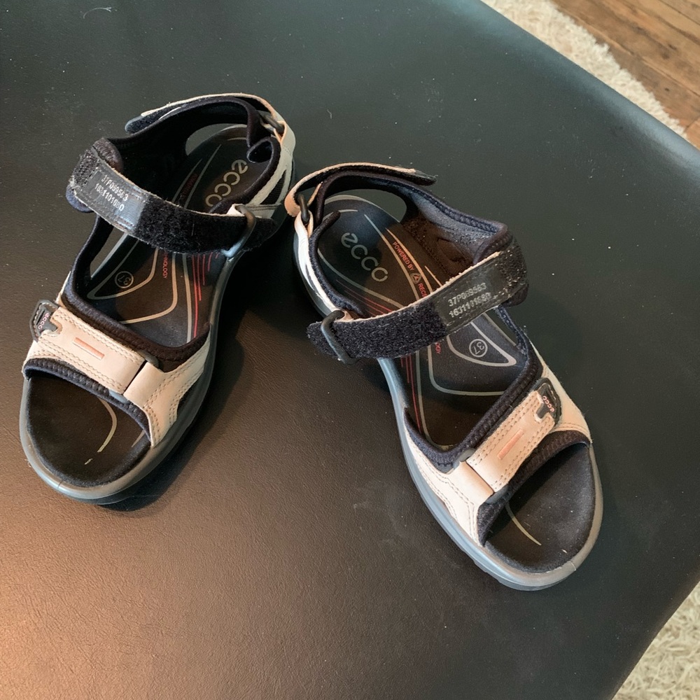 Ecco sandals size 37